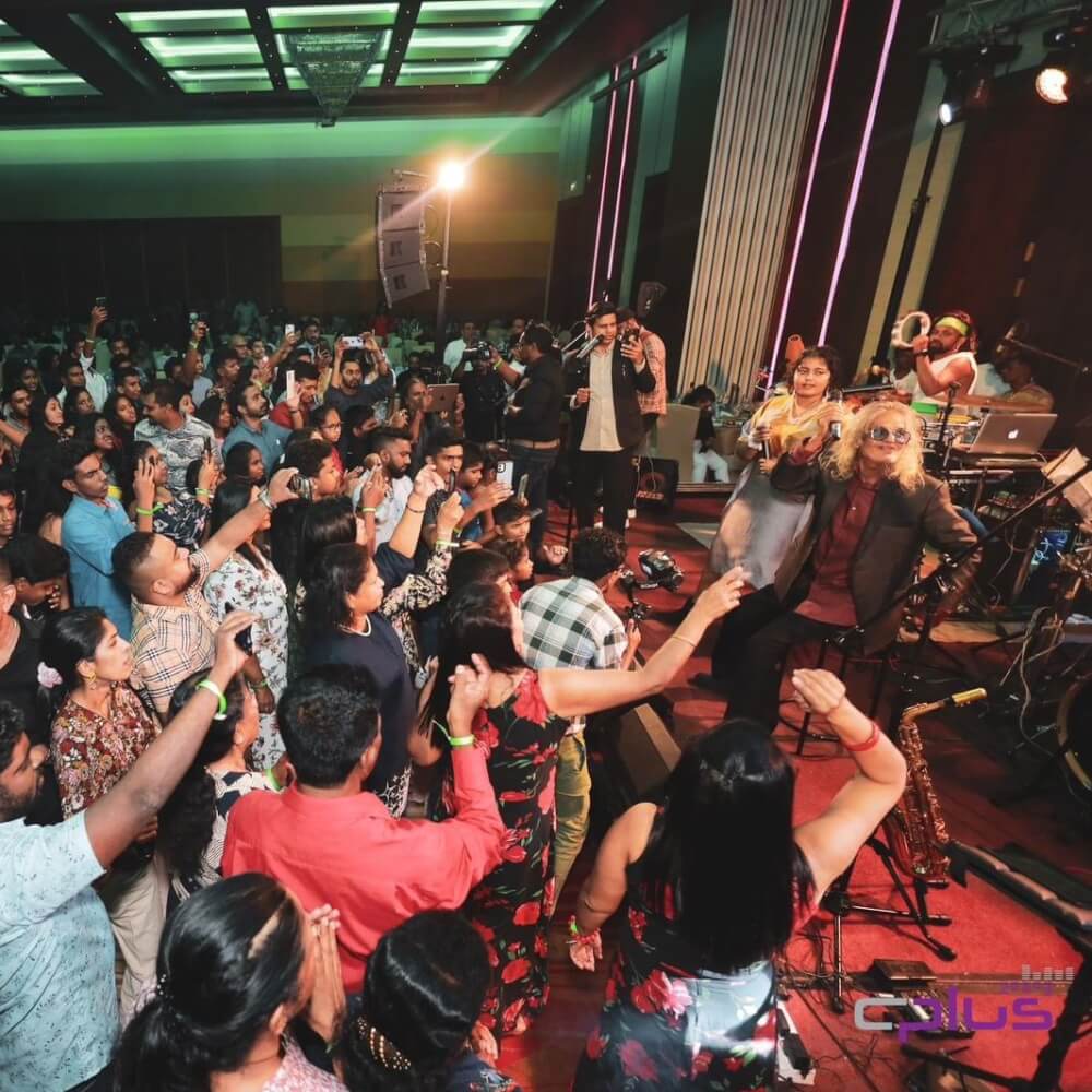 senaka,batagoda,senakabatagoda,senaka batagoda,sereenabatagoda,sereena,Sri Lanka,Folk music,Musician,Singing,Percussion,Rock,Reggae,Pop,Versatility,Vocalist,Guitarist